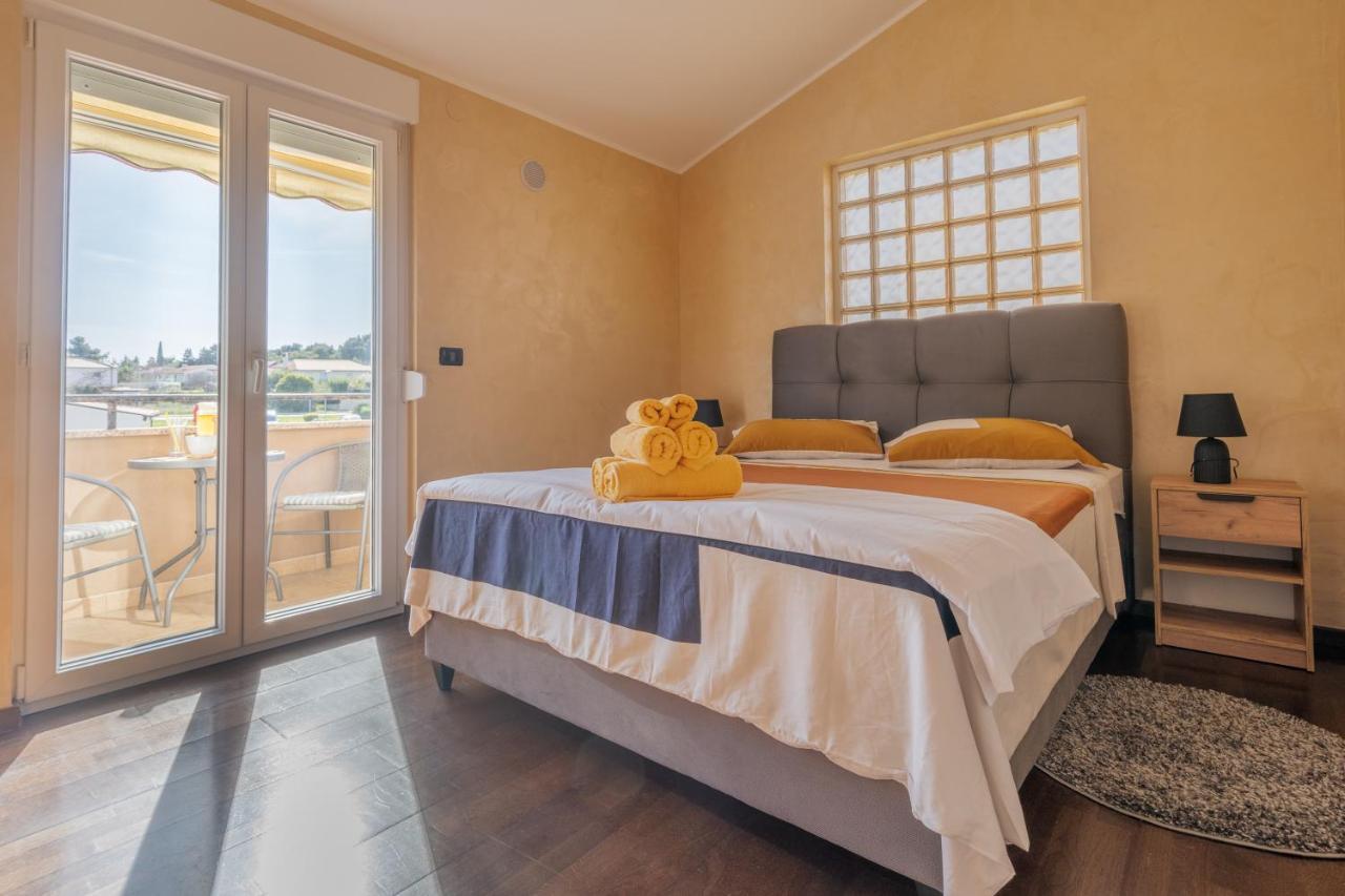 Apartment Penthouse Gea *