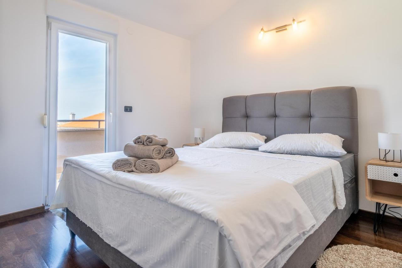 Penthouse Gea *